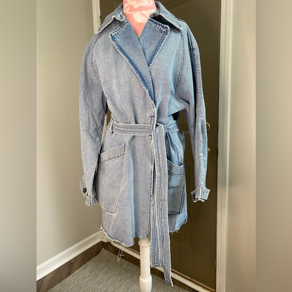 NWOT GRLFRND Donna Trench Denim Jacket in Wanderlust | REVOLVE Size L - Picture 2 of 7